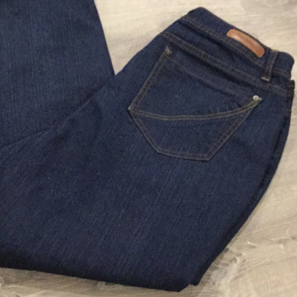 🔳▪️ Jeanerosity~~ Jeans 🔳▪️